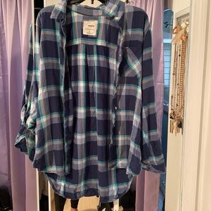 EUC. Plaid button down shirt
